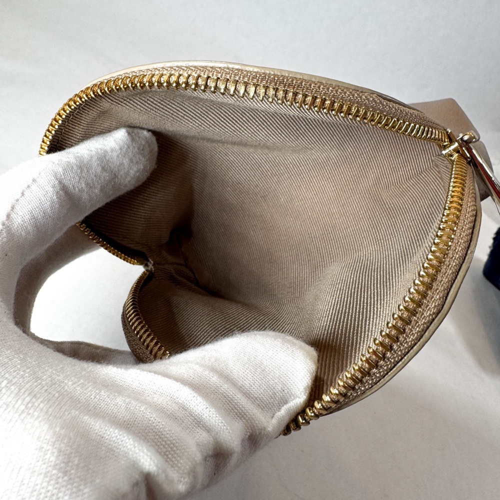 ✨ Furla Metallic Gold Leather Cosmetic Pouch / Zip Case ✨ - Picture 5 of 9